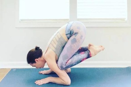 1571647684952344.jpg 瑜伽