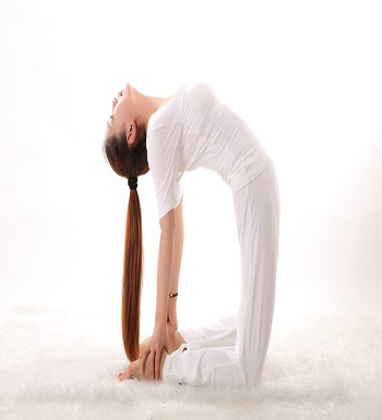 8招矫正驼背瑜伽动作 让你远离驼背困扰